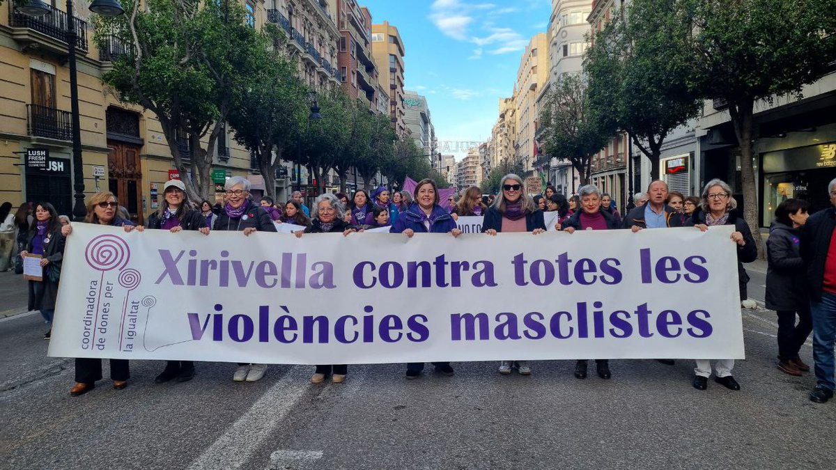 Ester Calderón tweet media