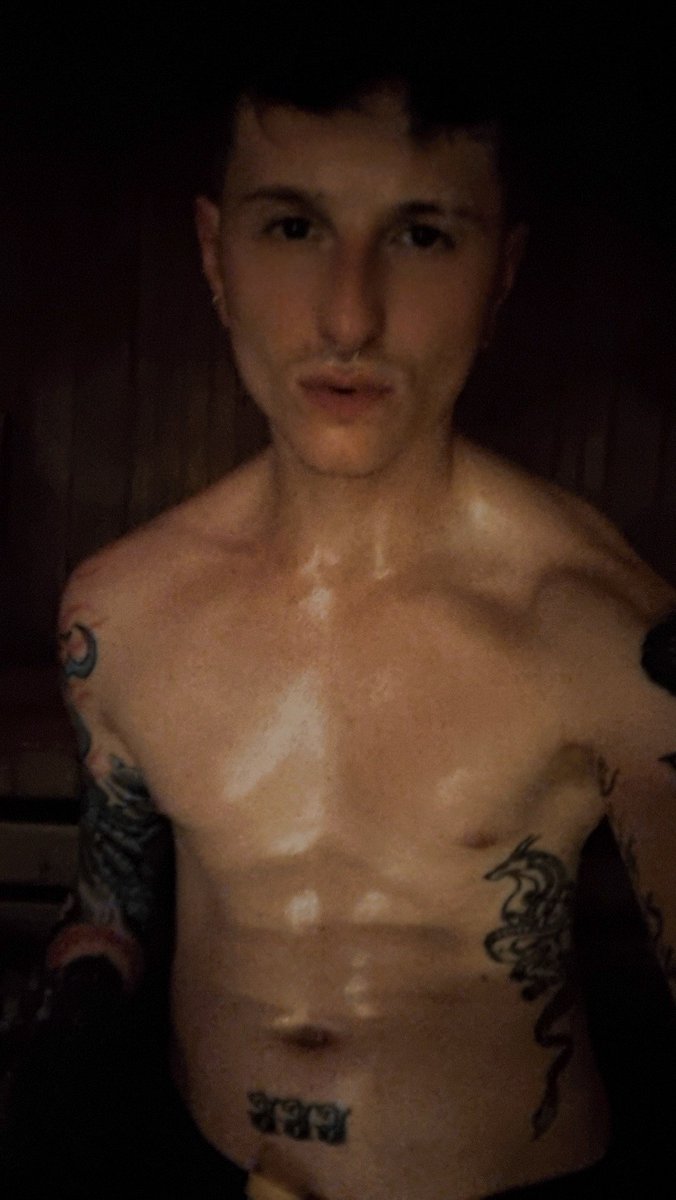 Axel_monstera tweet media