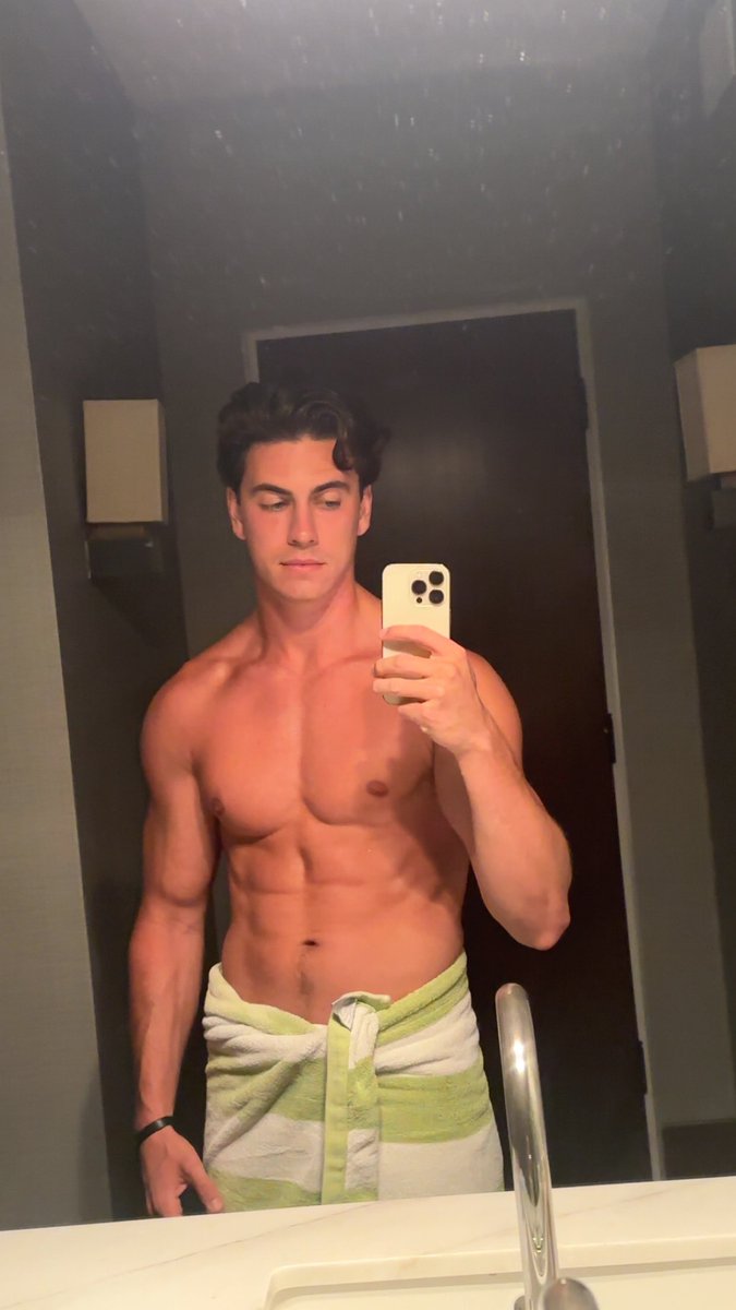 Matt Rhoades tweet media