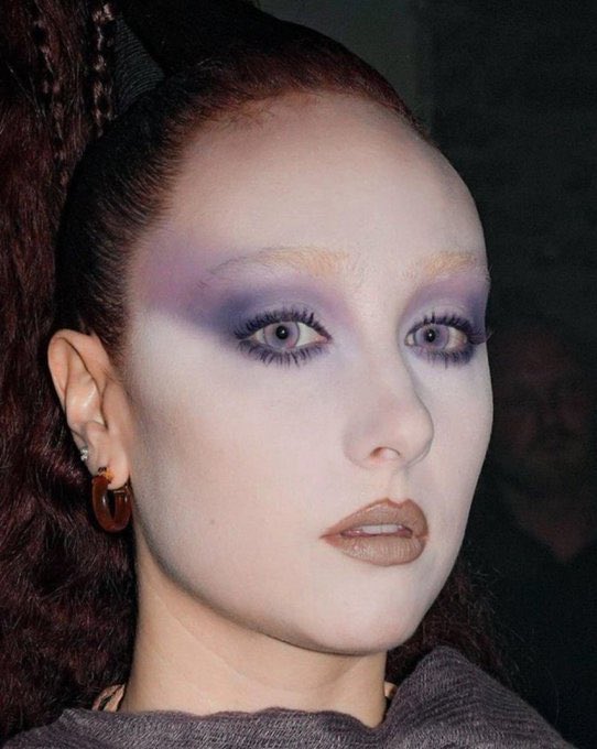 redwinebrina's tweet photo. i love a woman who isn’t afraid to wear some freaky contacts https://t.co/u1oQ5bqjfC