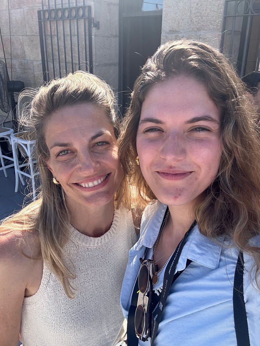 (הליטני לפני שזה נהיה טרנדי) Litan_leschinerl tweet media