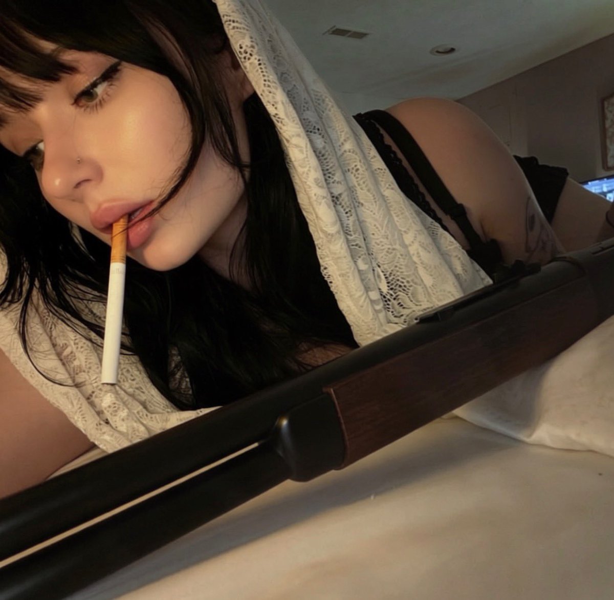 sara ౨ৎ tweet media