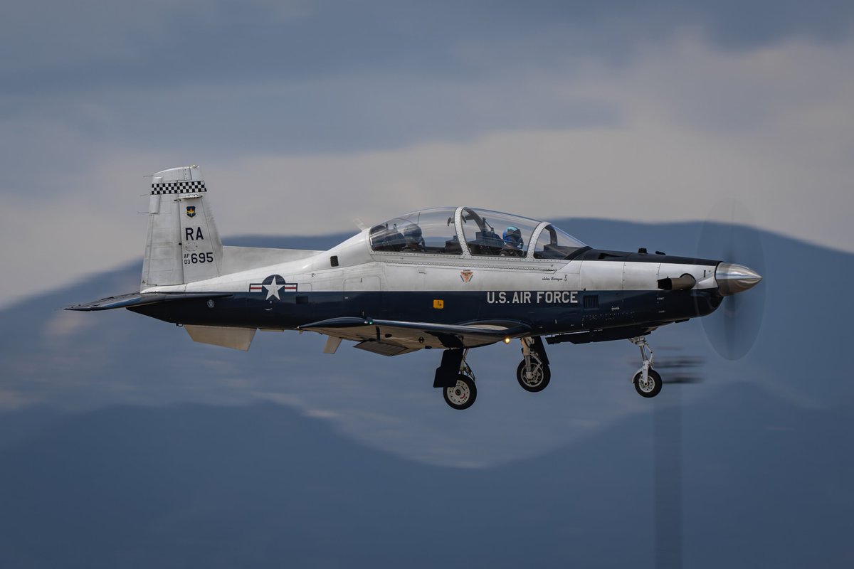 GDevore Photos tweet media