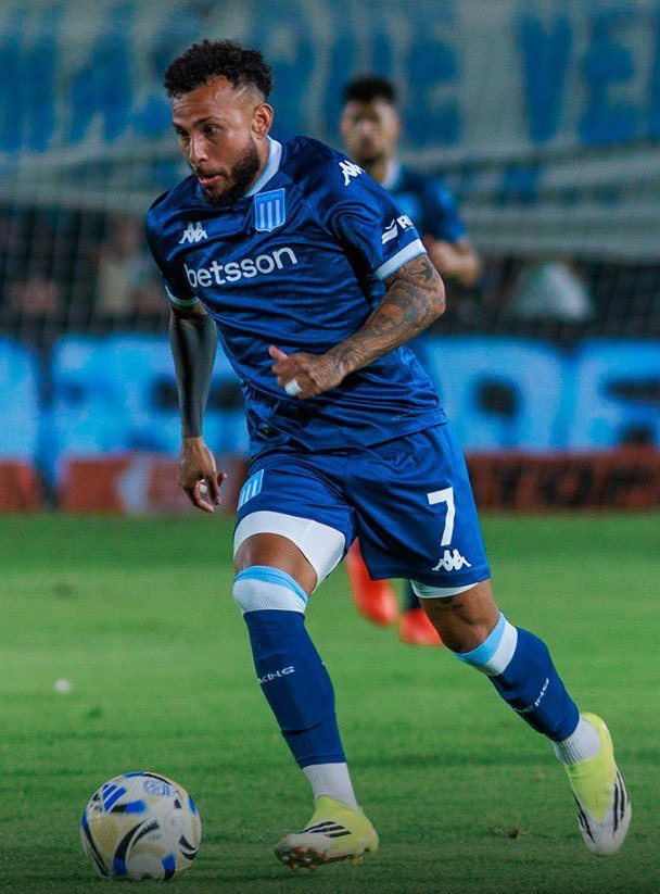 Este tipo va a ser 1 gol contra Sarmiento y va a hacer 1 asistencia. Guarden este tweet