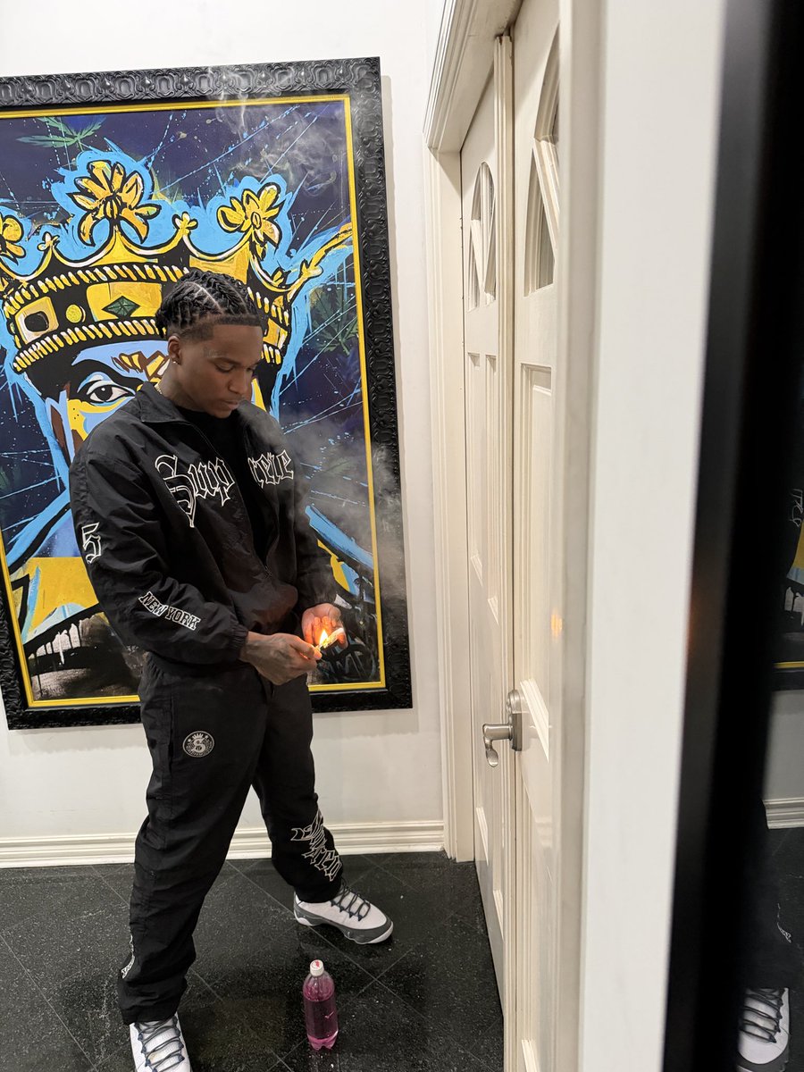 YSL Money 🇨🇦 tweet media