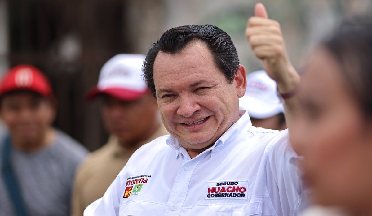 🗳️📌 EL GOBERNADOR DE YUCATÁN Y SUS 235 HECTÁREAS

Una investigación de <a href="/Reforma/">REFORMA</a> puso números a las propiedades del gobernador del morenista Joaquín “Huacho” Díaz Mena.

Según el reporte, sus terrenos suman 235 hectáreas.

Equivale la superficie aproximada de 37 estadios Azteca.