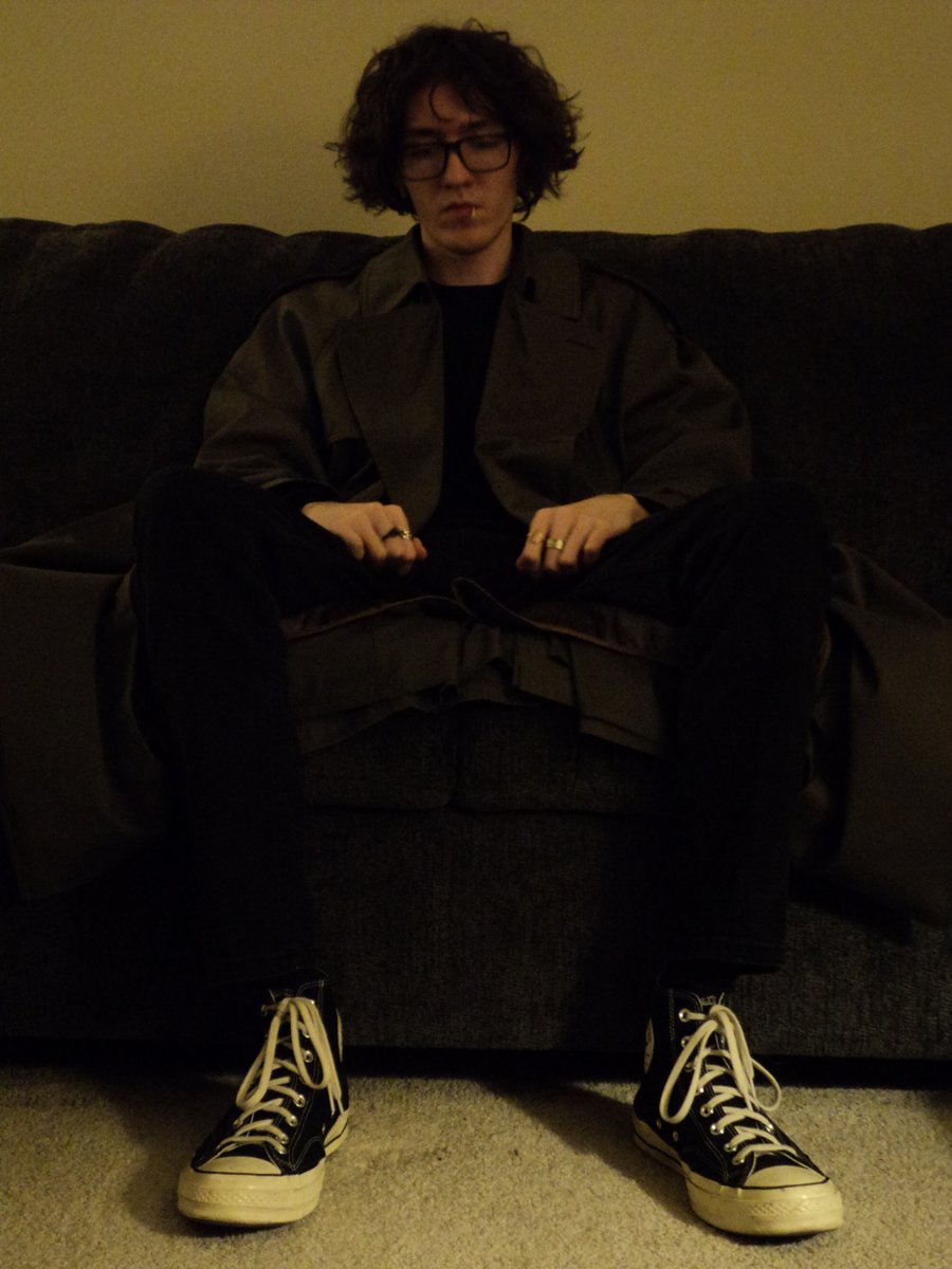 Delλyed😼 tweet media