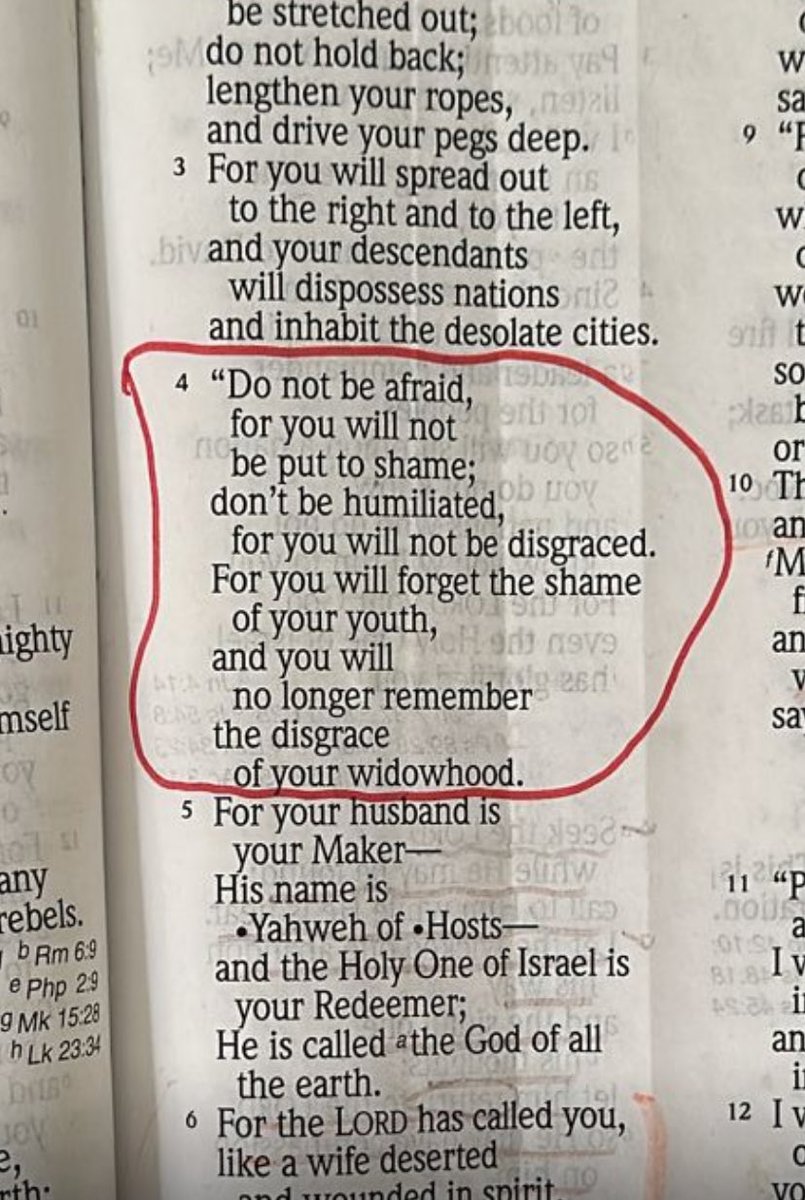 kinglytouch's tweet photo. What is already in your hands that you have not yet recognised? 
“When a man found it, he hid it again, and then in his joy went and sold all he had and bought that field.” Mat 13:44. 
When you found it, you won’t hold back your best time, effort or money for it. #bible  #truth https://t.co/R9lOrsnQ0l