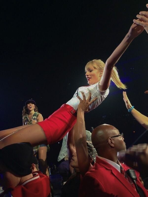 pwonderstruck13's tweet image. #hellyeah