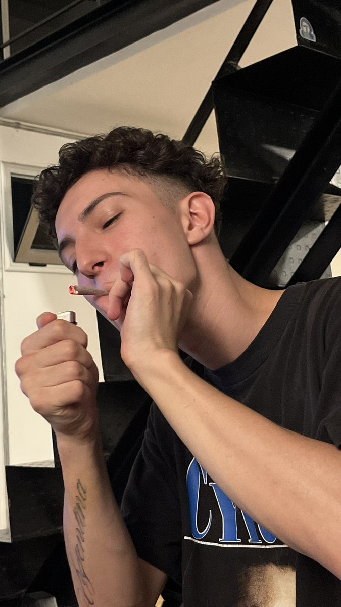 toy re loco tweet media