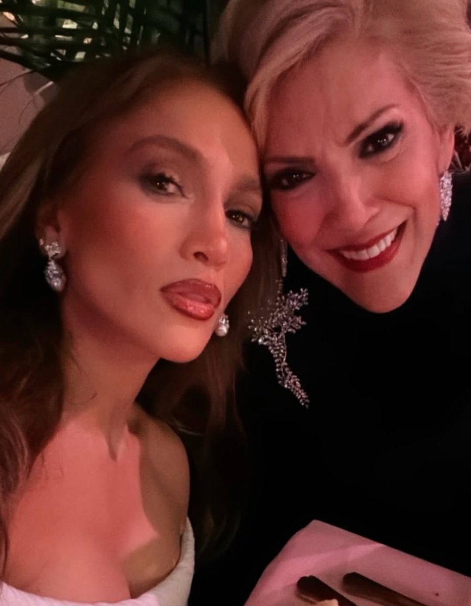 CarmenR92872503's tweet photo. JLo:  Today I'm honoring some of the women who came before me, the ones who stand beside me and the young women already stepping into their power and changing the future.
Happy International Women's Day. I love you all. https://t.co/ZmSmt5J3am