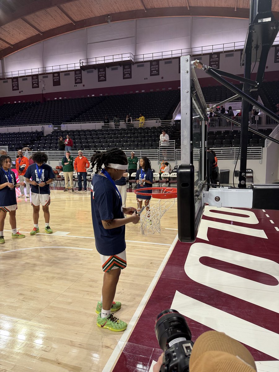 Mikalee (MK) Bennett tweet media