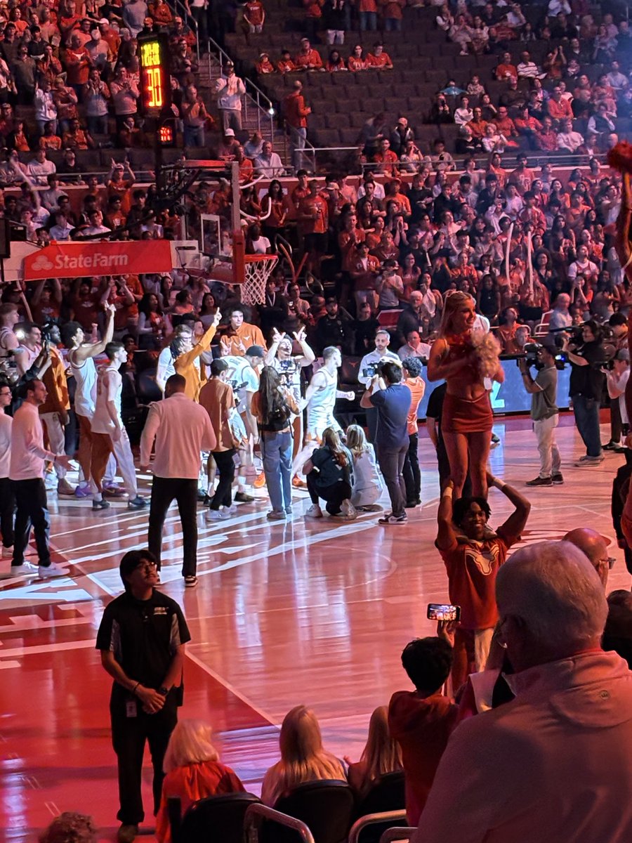 Duane Gregory tweet media