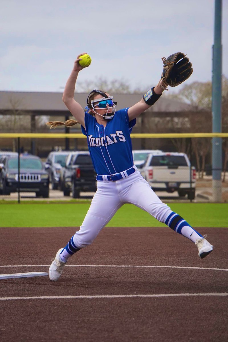 CAGreen2010's tweet photo. 7-0 week with 2 big area wins
Led the team at the plate: .611 AVG | .632 OBP 11 Hits (9 singles, 2 doubles) 5 RBIs | 9 Runs 0 Strikeouts

Season AVG: .500

@LineDsoftball @ExtraInningSB
@SoftballAmerica @OnDeckSoftball @jmedley_EAToday @KyleParmley @WPSoftballWP @MojoParvin https://t.co/E9vv8ySwc6