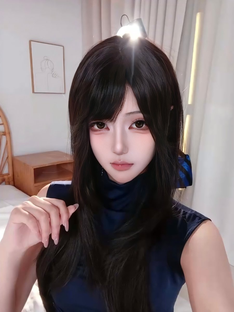 bangewenren1's tweet photo. 圈内ID:(想一个ID):风渝
年龄:17
身高 :172
体重 :100
学历:高中休学
地区:上海
兴趣爱好:cos,二次元
喜好玩法:把M嘴巴塞起来,抽人,不允许发出声音
个人特点:冷漠,喜欢被伺候,上贡

聚会来玩的素人女S 
非常非常好看 ，颜值非常经验
身高非常高，净身高172 完美女神

点赞评论抽一位免门槛 https://t.co/NSKWmfvfRv
