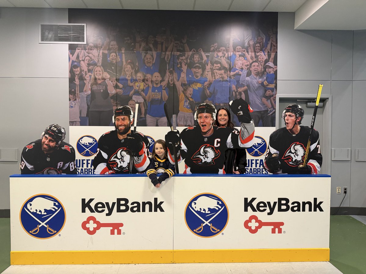 KellyDellaPenta's tweet photo. The most electric game … I’m beyond thrilled I was able to celebrate with my daughter on women &amp; girls in sports night at the arena!!!!! LET’S GOOOOO!!!!!! #buffalosabres https://t.co/eiBEeqJR08