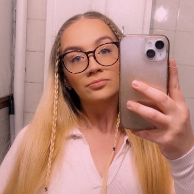 lexigroff's tweet photo. #NewProfilePic https://t.co/87HTtnyVpP