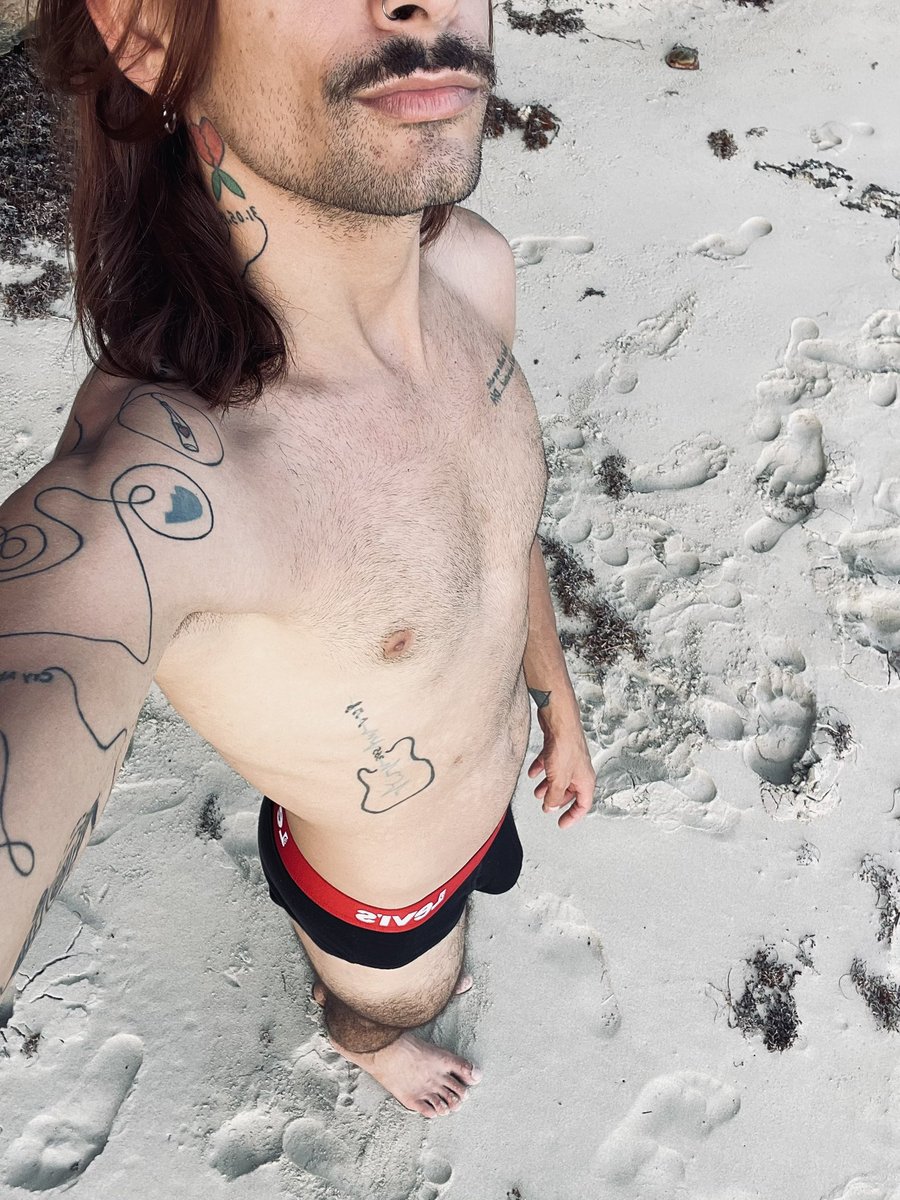 Adrian 🩹 tweet media