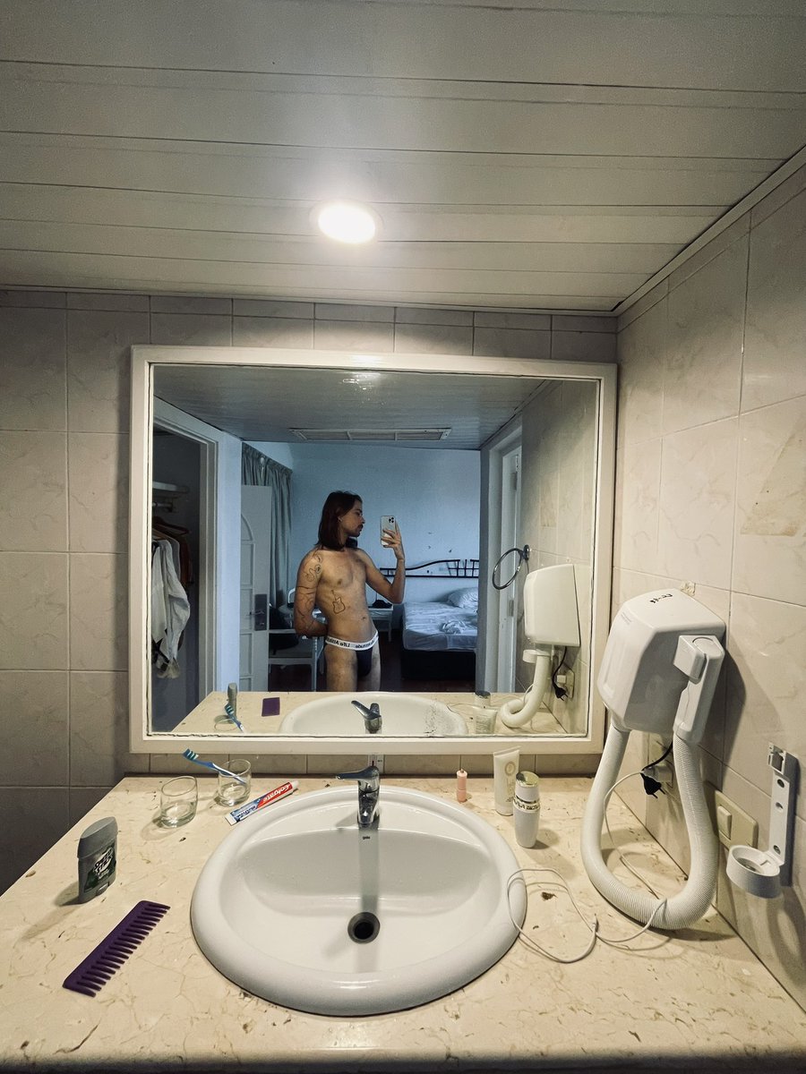 Adrian 🩹 tweet media