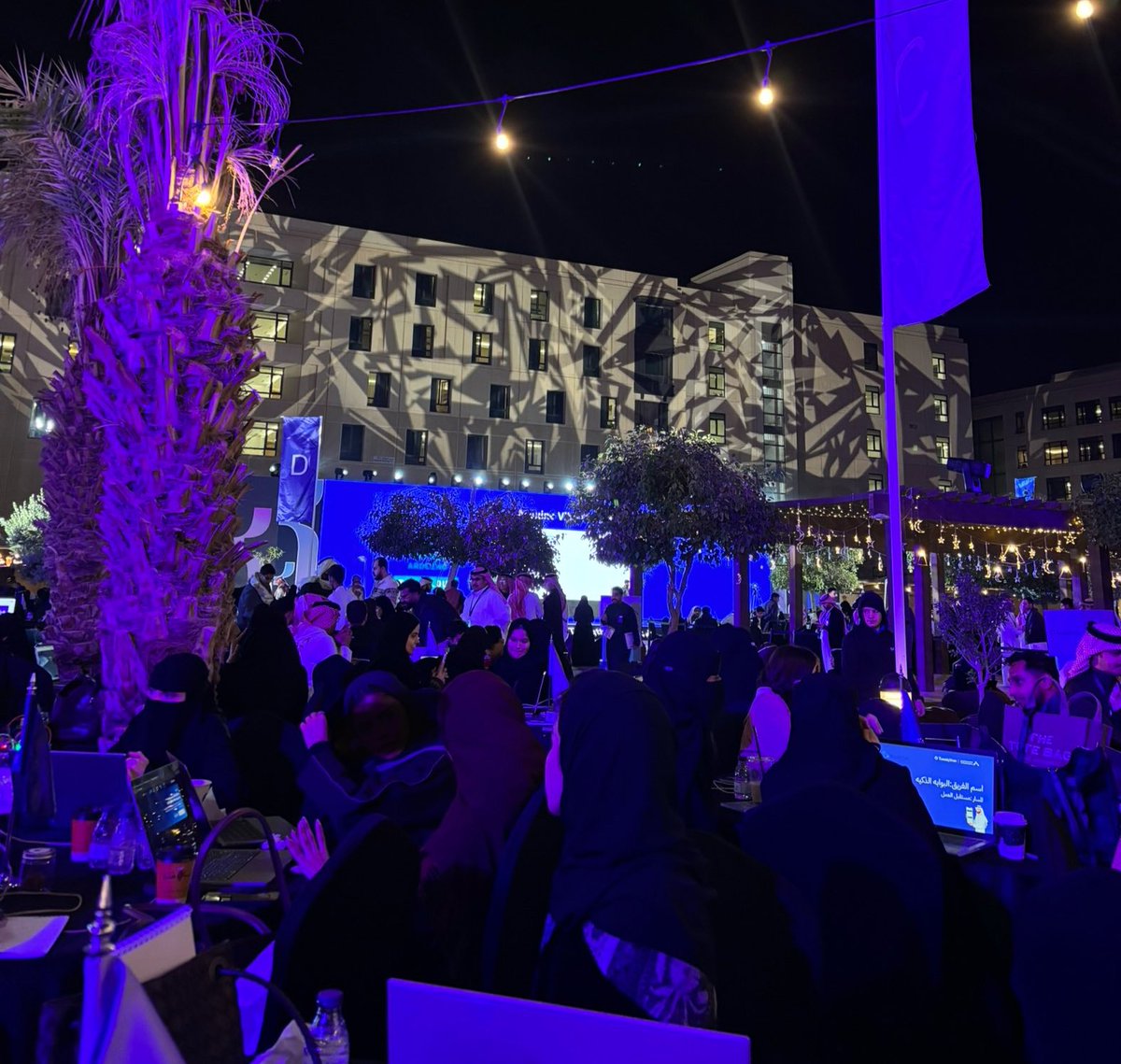raneem7__'s tweet photo. اضافه الهاكثون في جدول رمضان اقييمه ١٠/١٠ 
#هاكثون_طويق https://t.co/p8uSq2IbU9