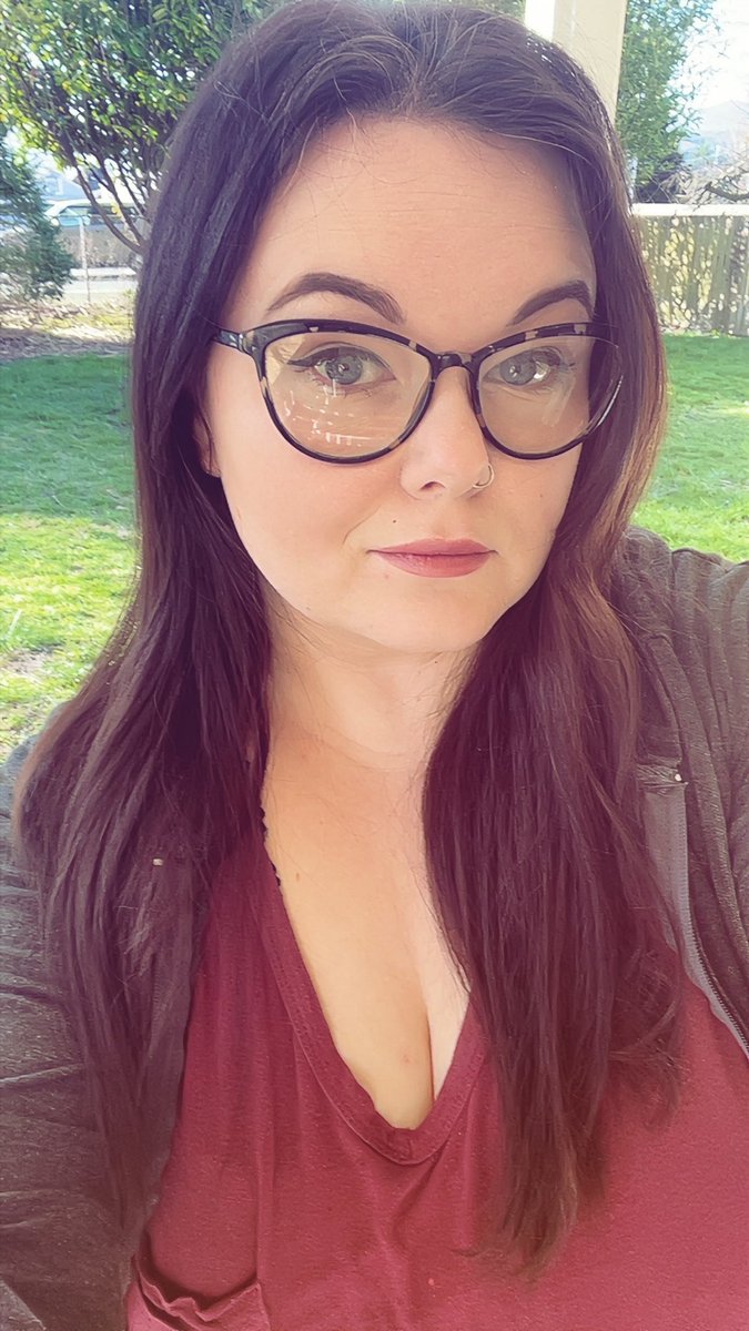 CosmicLyza's tweet photo. Today has been a good day off so far. https://t.co/VSj5vxZFno