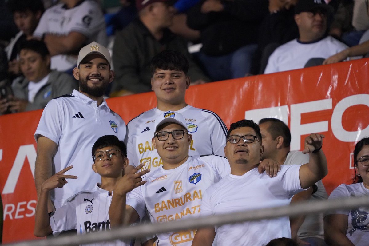 Tercer_TiempoGT's tweet photo. EL ALBO NUNCA ESTARA SOLO 👻 https://t.co/fIq5do2MwD