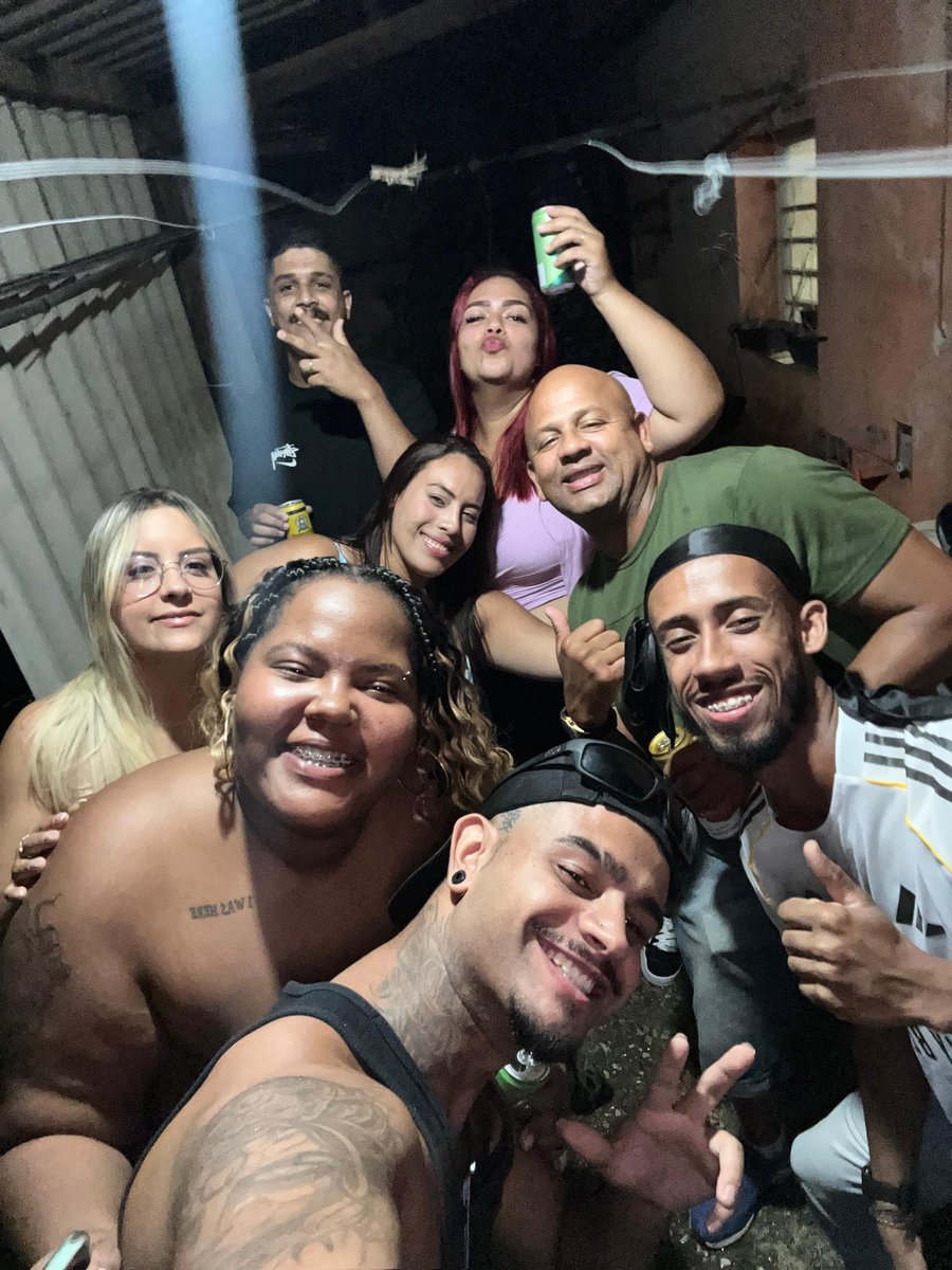 _isalvs's tweet photo. Bom demais ser amada aos berros ❤️ https://t.co/wyhoEAYTrh