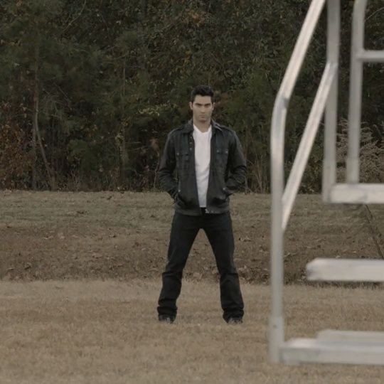 anabbyz's tweet image. e quando o derek parecia um espírito obsessor #TeenWolf