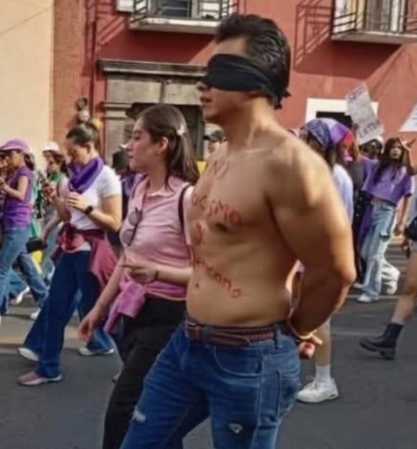 Q U E E N tweet media