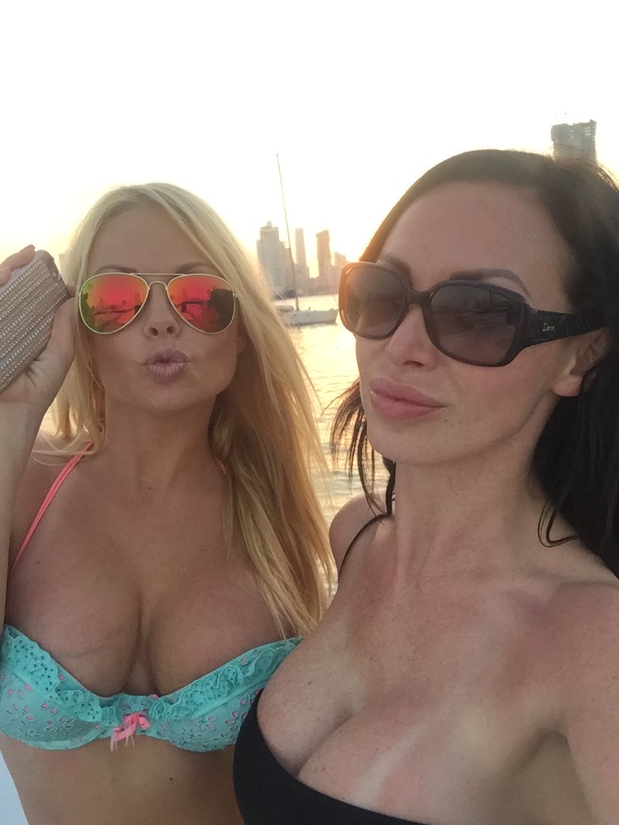 NIKKI BENZ tweet media