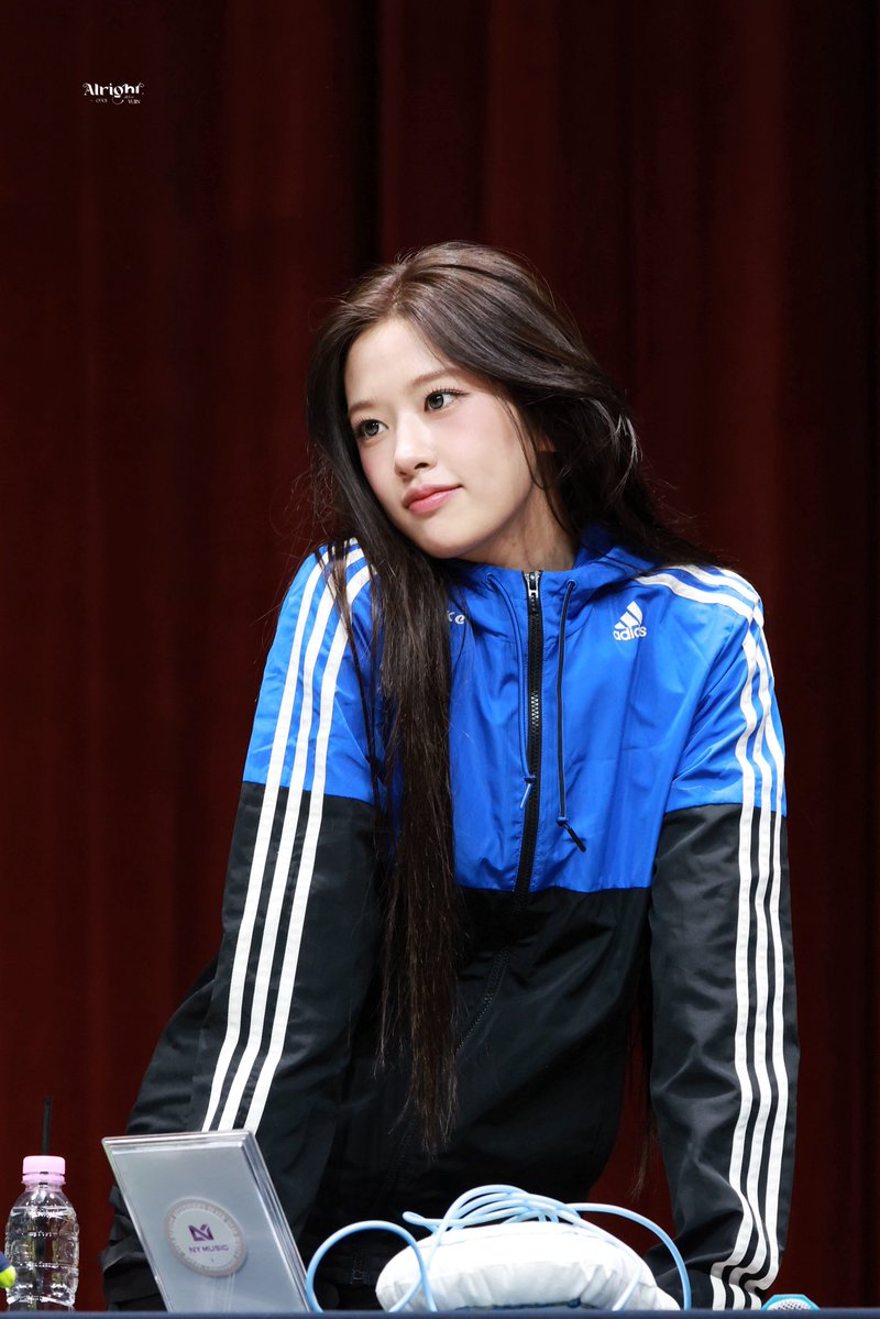 alright_901 tweet media