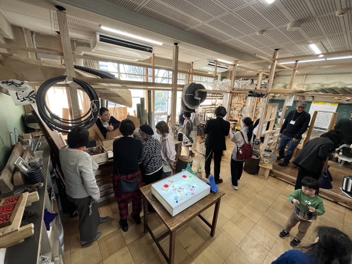 ISGA_Japan's tweet photo. 2月21日、園庭研究実践セミナー③「子どもの主体的なあそびを育む園庭の環境づくりとルースパーツ（素材）の導入・実践・可能性を考える～産業から出る未利用素材の可能性～」を開催。研究者・実践者・企業者が交わり、保育や教育における素材の可能性を考える時間となりました。
#isga https://t.co/dnC2X7dOOi
