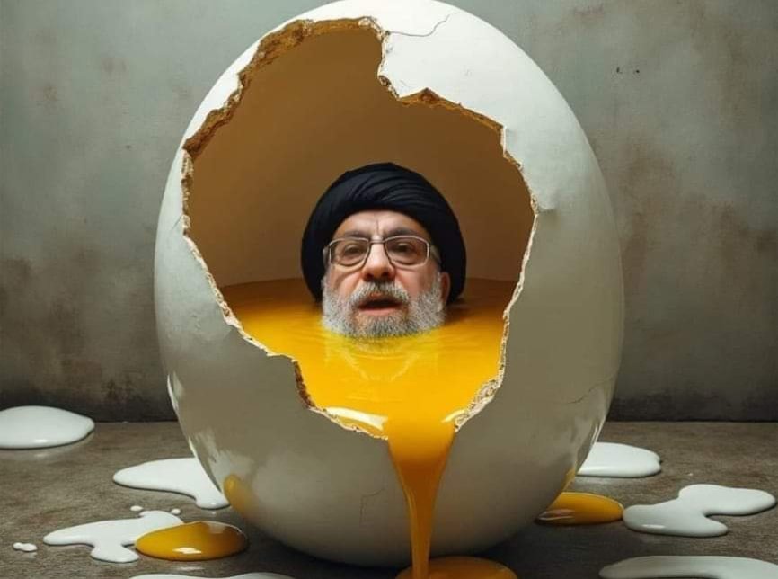 abdurab_hatim's tweet photo. @araghchi إيران
 بدون قيادة صف أول بدون قيادة صف ثاني وقيادة عسكرية بدون قوات بحر��ة تدمير البنية التحتية تدمير معسكرات الحرس الثوري تدمير ثكنات الجيش ومنظومة الدفاع الجوي تدمير منظومة الصواريخ تدمير المنشآت النووية تدمير كل شيء إذن نظام ملالي إيران انهار وسقط بقي الإعلان عن الاستسلام فقط https://t.co/FLay1Yy3LM
