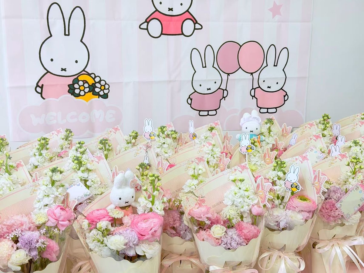 KsengSolar's tweet image. 💖#GreetingfromKseng At #KsengSolar, we celebrated with flowers and lucky money envelopes, honoring the dedication of every woman on our team.🌺🧧

Happy International #WomensDay!💚🌏

🌐 Website: xmkseng.com
📱 WhatsApp: +86 180 5007 9618
📧 Email: info@xmkseng.com