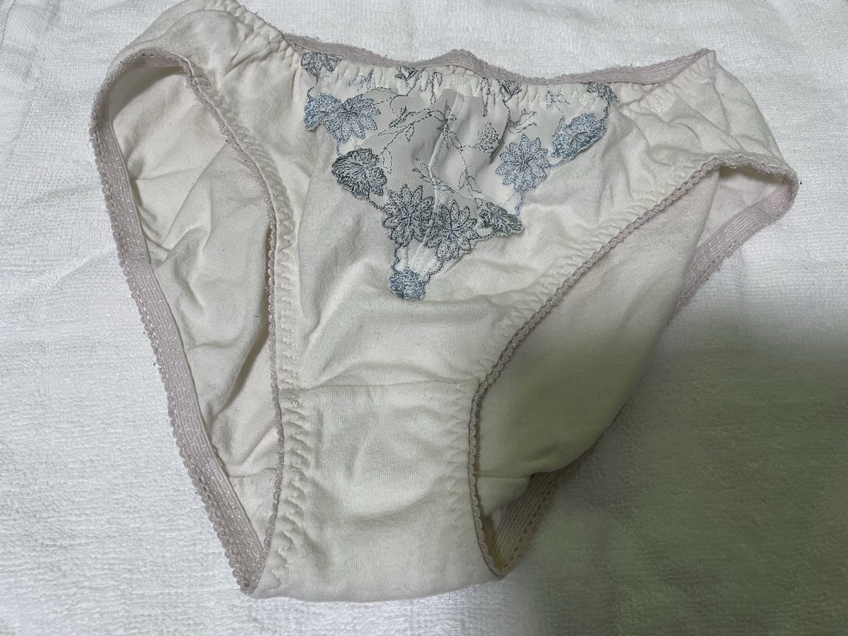 richan85648's tweet photo. 1枚2000円です！
オプション要相談
欲しい人来てください！
#下着売ります #下着販売 https://t.co/uD1PA6w6ZS