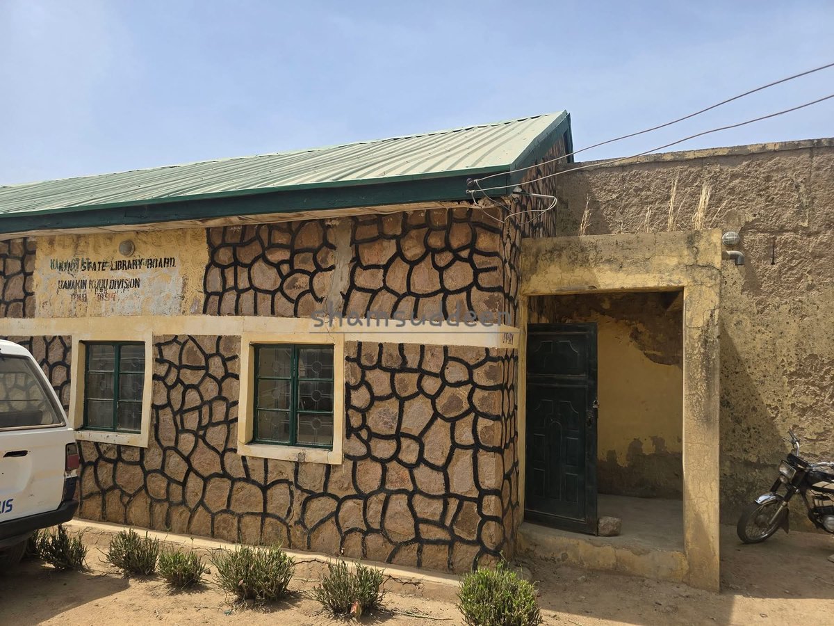 Ikhide R. Ikheloa tweet media