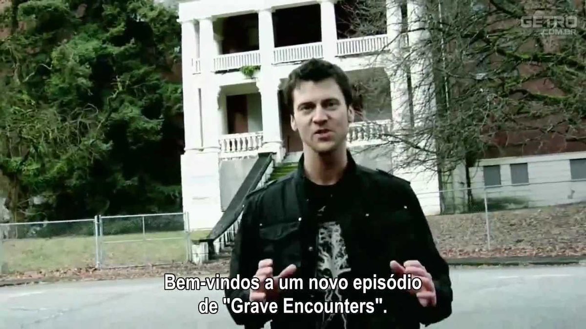 Filme: Fenômenos Paranormais (2011) -
disponível gratuitamente no yt: youtu.be/TAbF2tb5PJw?si…