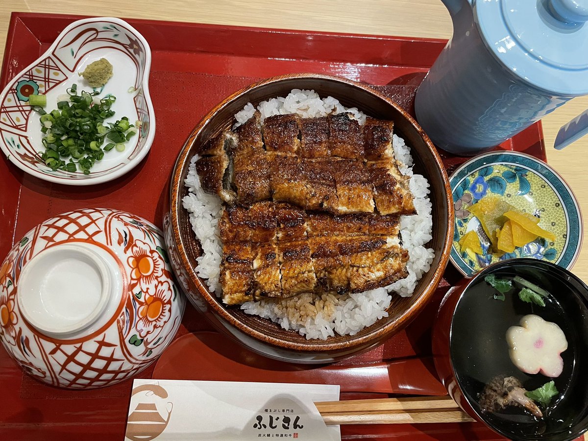 VF750four's tweet photo. ガーデンパーク和歌山２階にある「ふじさん」安め設定で、炭火焼きらしいので入ってみました美味しかったです
和歌山県和歌山市松江1469-1
ガーデンパーク和歌山2階
＃焼うなぎふじさん #昼だけうなぎ屋 #うなぎ #unagi #鰻三重グルメ 和歌山グルメ 和歌山ランチ 和歌山うなぎ 和歌山観光＃うなぎ＃鰻 https://t.co/cFaFuN07li