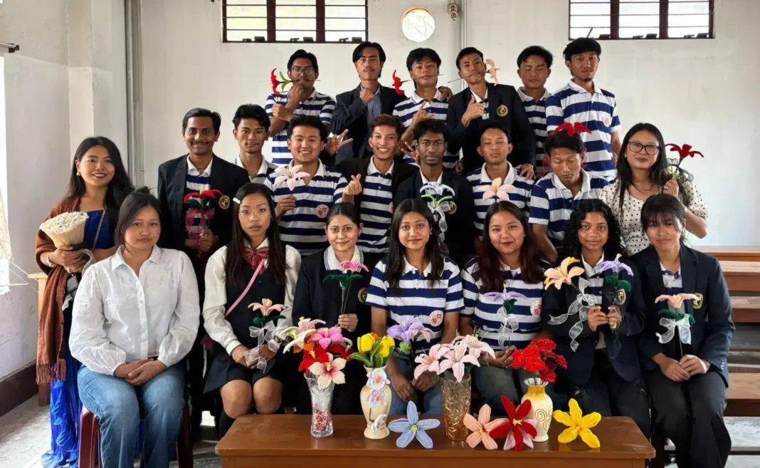 Commerce Department, MGM College Dimapur held a skill workshop on March 7. Entrepreneur Evelyn Yanthan taught decorative flower crafting, encouraging creativity, entrepreneurship, innovation and self-employment among students. #Nagaland #LoveYouTeacherSpecial 
From <a href="/Nagaland_Post/">Nagaland Post</a>