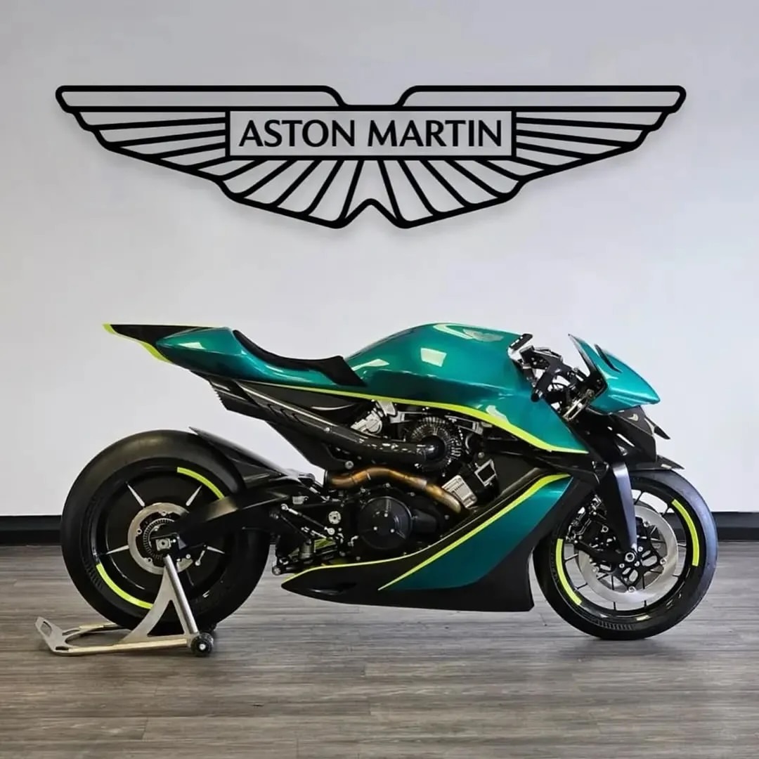 COMPETITION tweet media