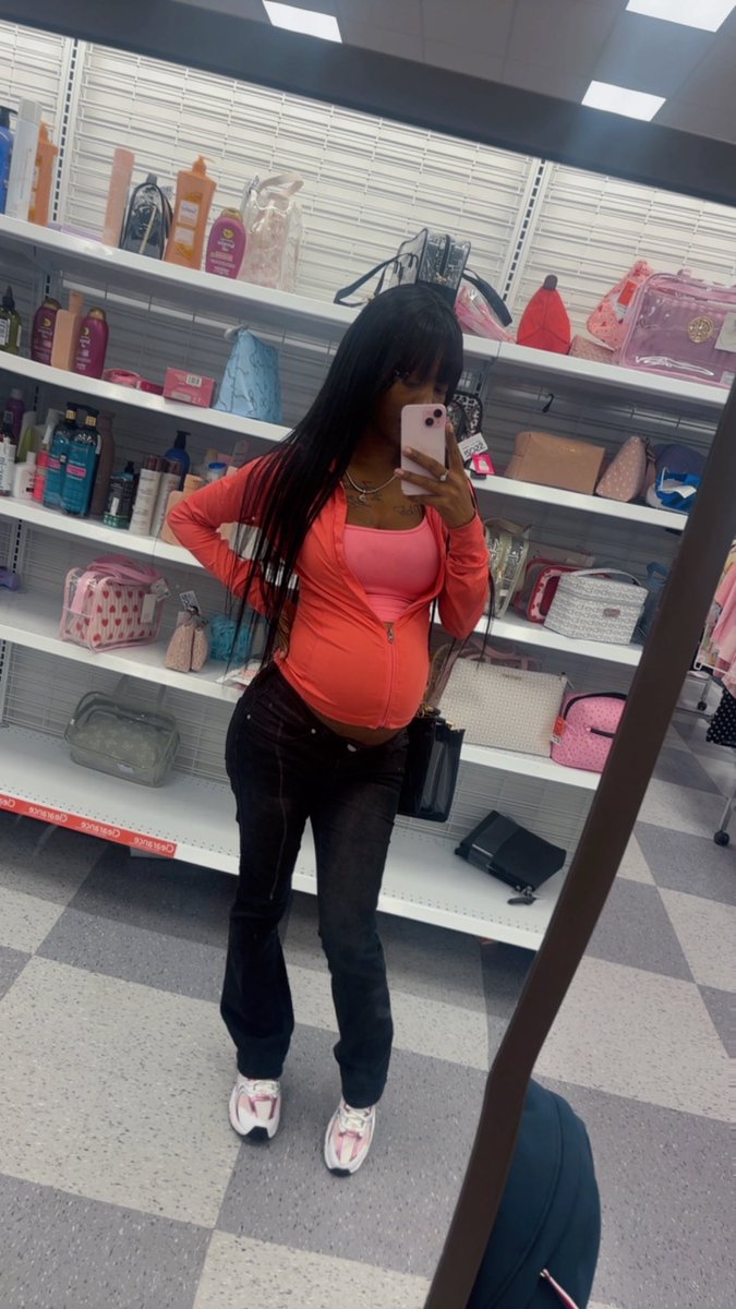 ___therealslim's tweet photo. BIG MAMA 💕 https://t.co/oaOw693It1