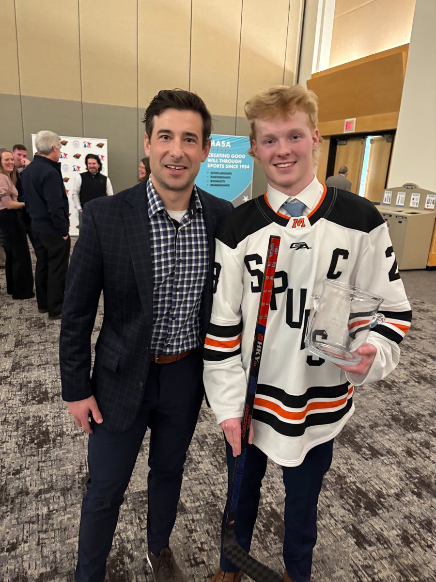 AugieMHockey's tweet photo. Congrats to future Viking, Tyden Bergeson, on being named Mr. Hockey 👏

#WeHoldThePen ⚔️ #BuildingChampions https://t.co/a1OqWoFeo9