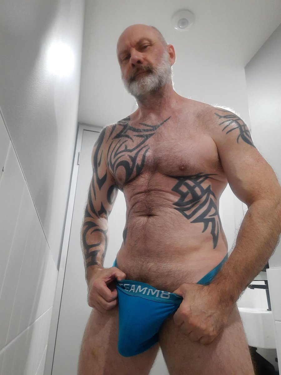 Muscle Steve tweet media