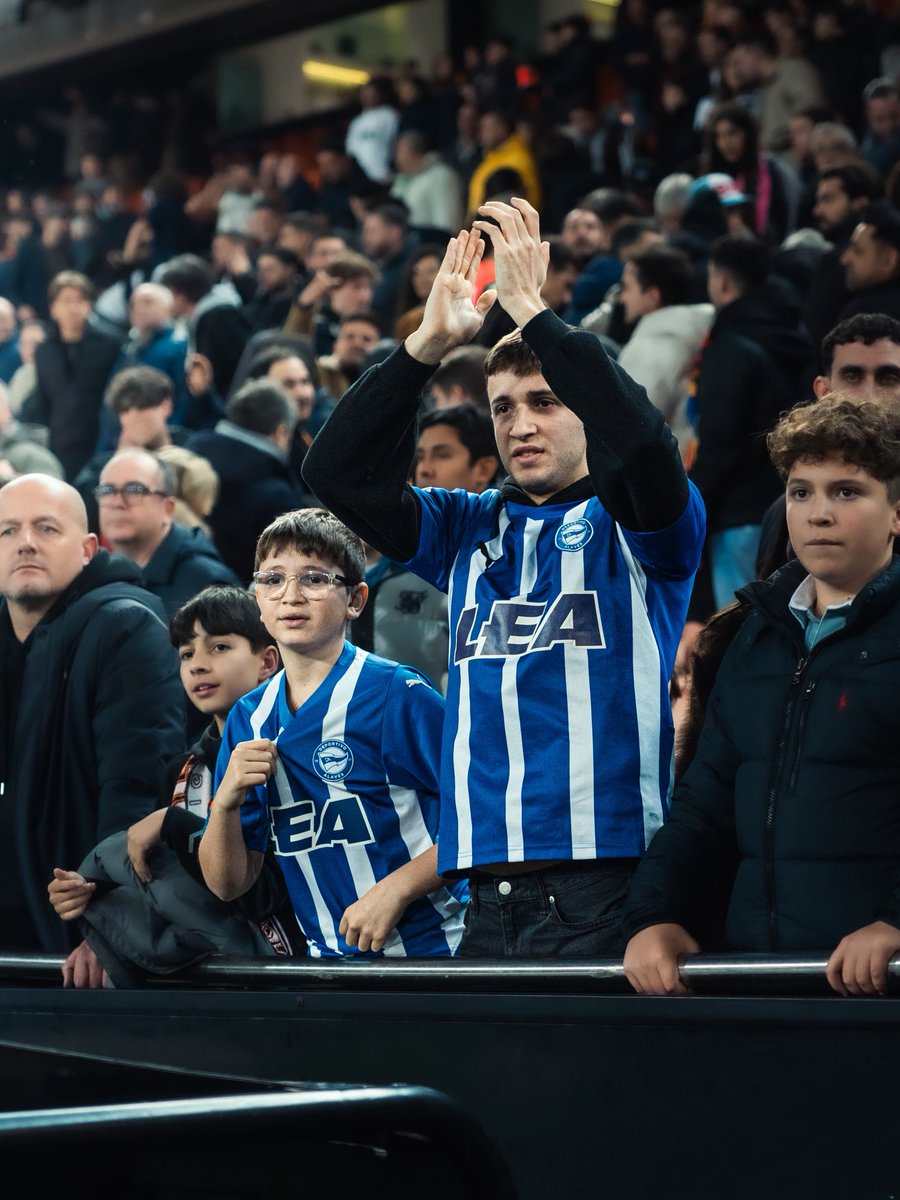 Deportivo Alavés tweet media