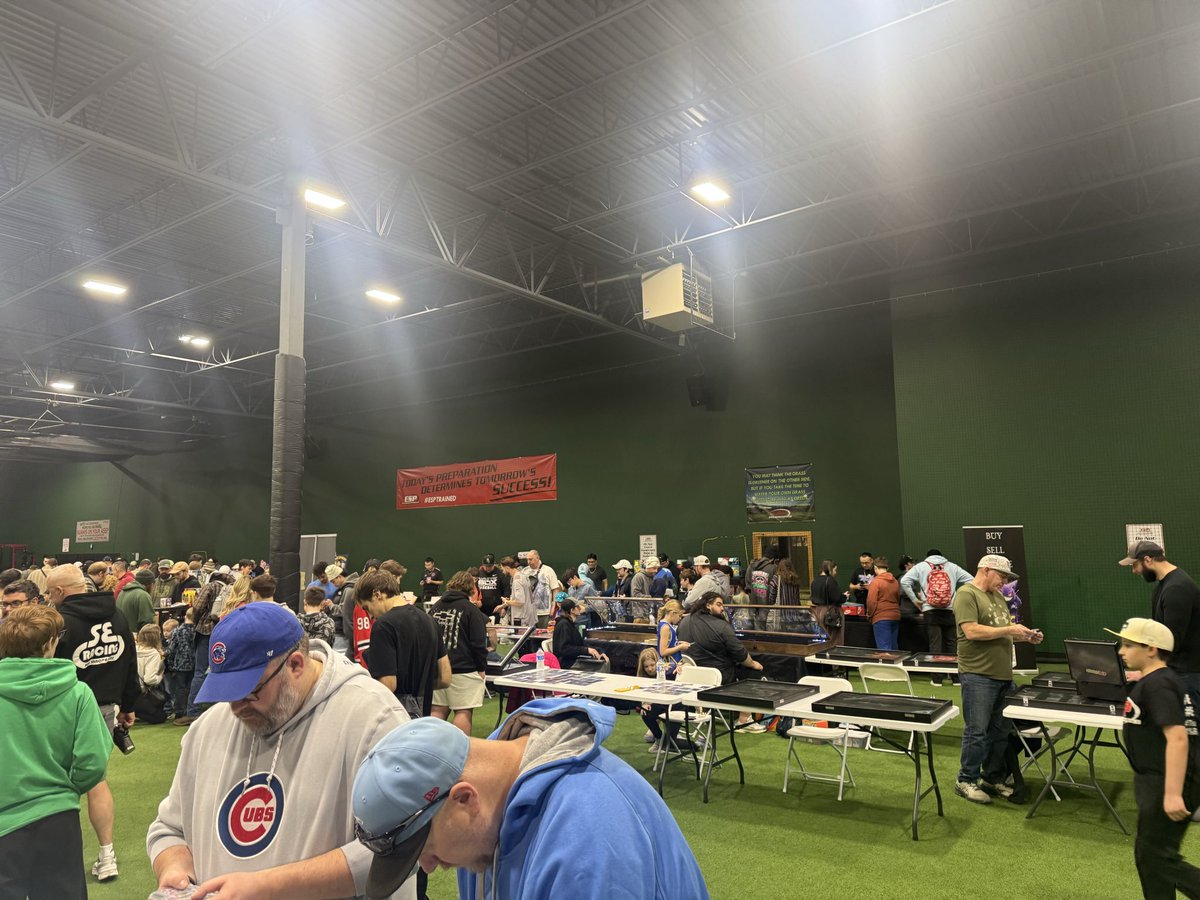 TaddGibby24's tweet photo. Unbelievable turnout for the #HobbyBox &amp; ESP card show today! 36 ESP teams from the surrounding Oswego area coming together for a great community event! Stay tuned —> Next event in May 2026! #ESPTrained #ESPFamily #HobbyBoxNation #Cardshow #ESPPartnerships #ESPSponsor ⚾️ 🥎 https://t.co/Vom06xK7x3