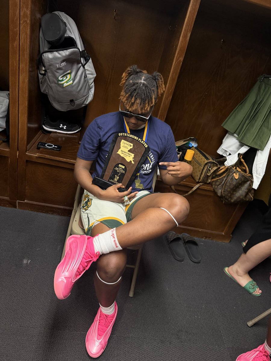 Asia Patin tweet media