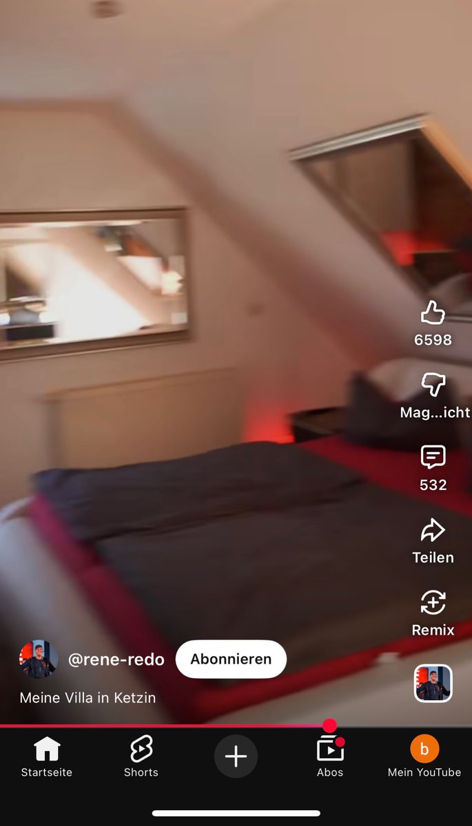 Redo die alte Sau da reicht ein Spiegel nicht
GiG Gaffen ist geil🥵🥵🔥