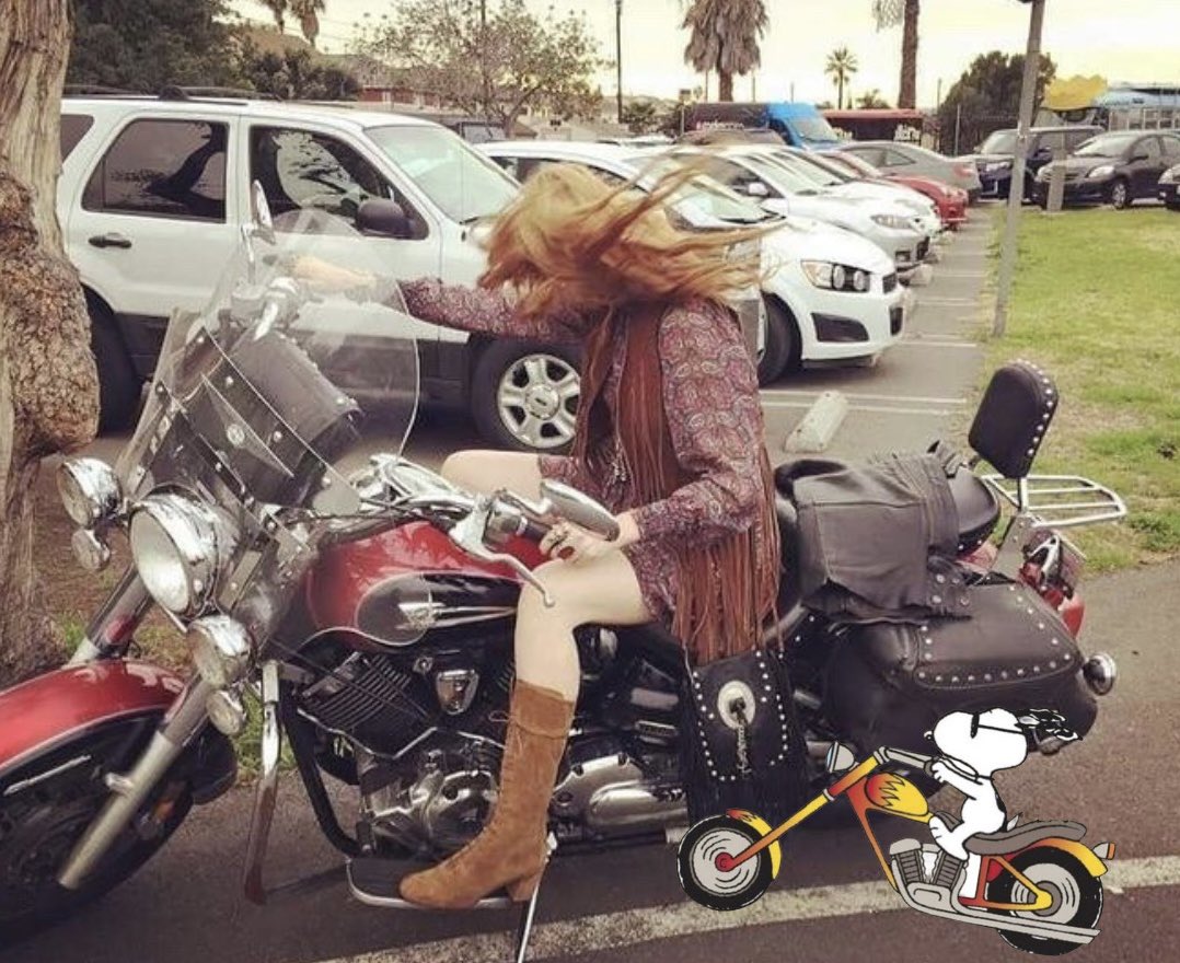 snoopy & flo ✨ tweet media