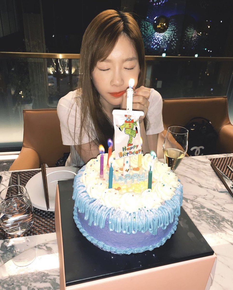 taeyeon pics tweet media