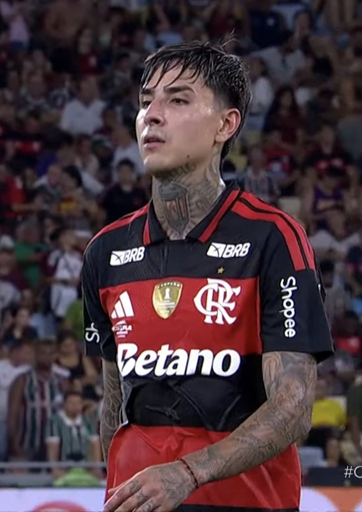 Emyellyi's tweet photo. Não ta servindo gol mas ta servindo tesão https://t.co/D0gYA7Nwoc